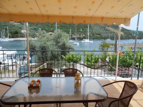 Aristoula House Дом отдыха Сивота